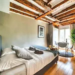 1619 - Quartier Latin - Charming Flat